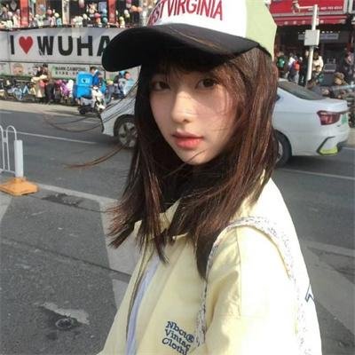 粉红色和铲子